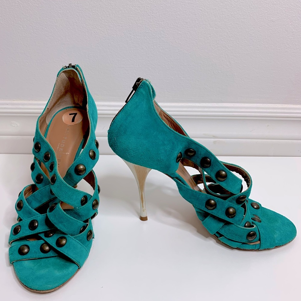 Latitude Femme heels green sandals size 7